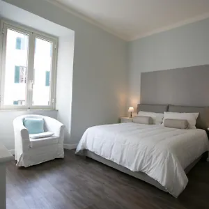 Apartment Cola Di Rienzo A E B, Rome